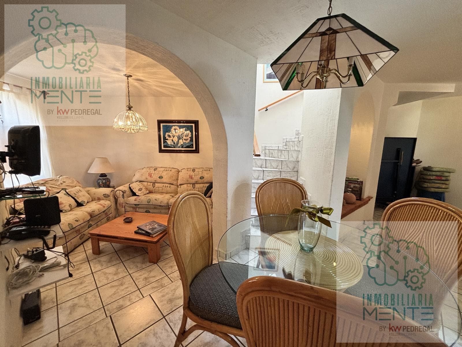 HOUSE FOR SALE IN A SUBDIVISION IN COLONIA LOMAS TETELA, CUERNAVACA, MORELOS.