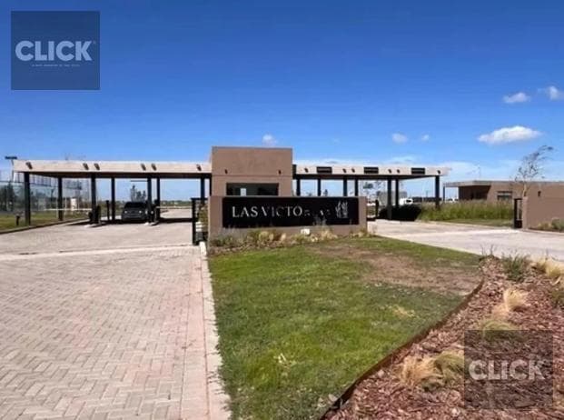Lot for sale in the Las Victorias neighborhood