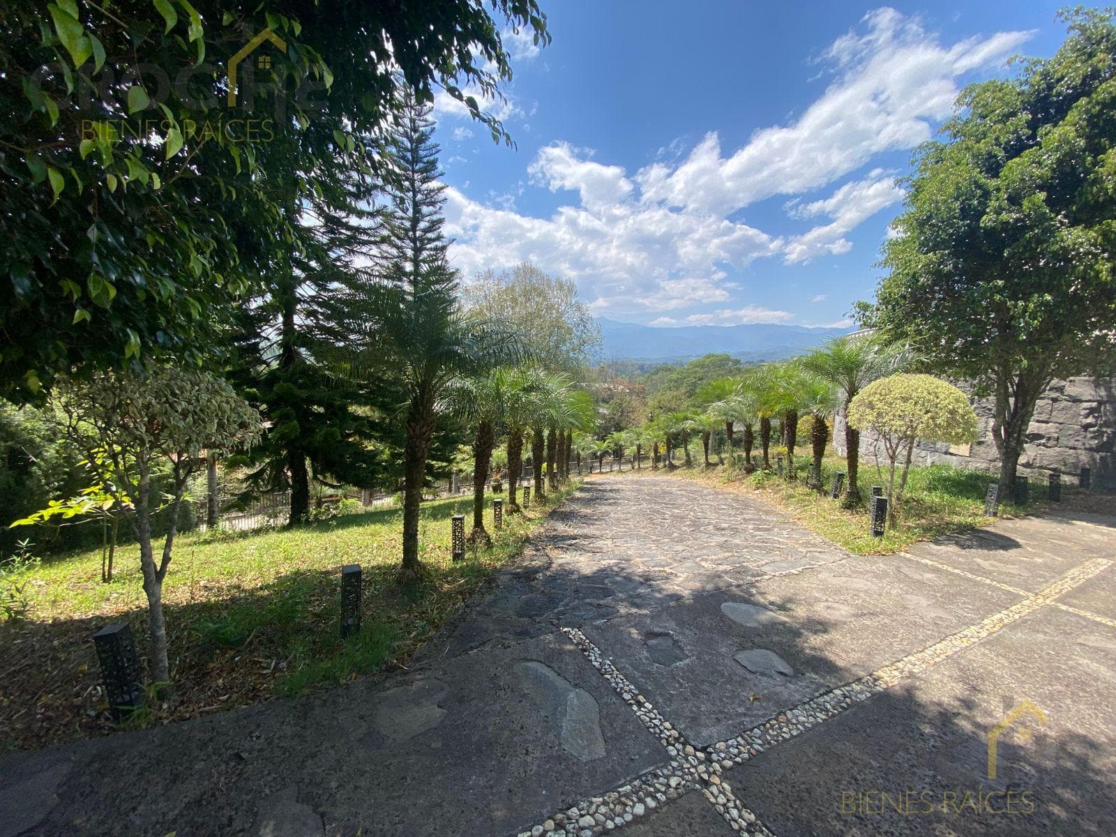 COUNTRY HOME FOR SALE IN THE COAPEXPAN AREA, XALAPA, VERACRUZ