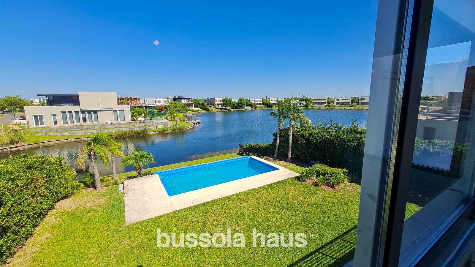 House for Sale at 100 Ceibos Street, lot by the water, Puertos Escobar