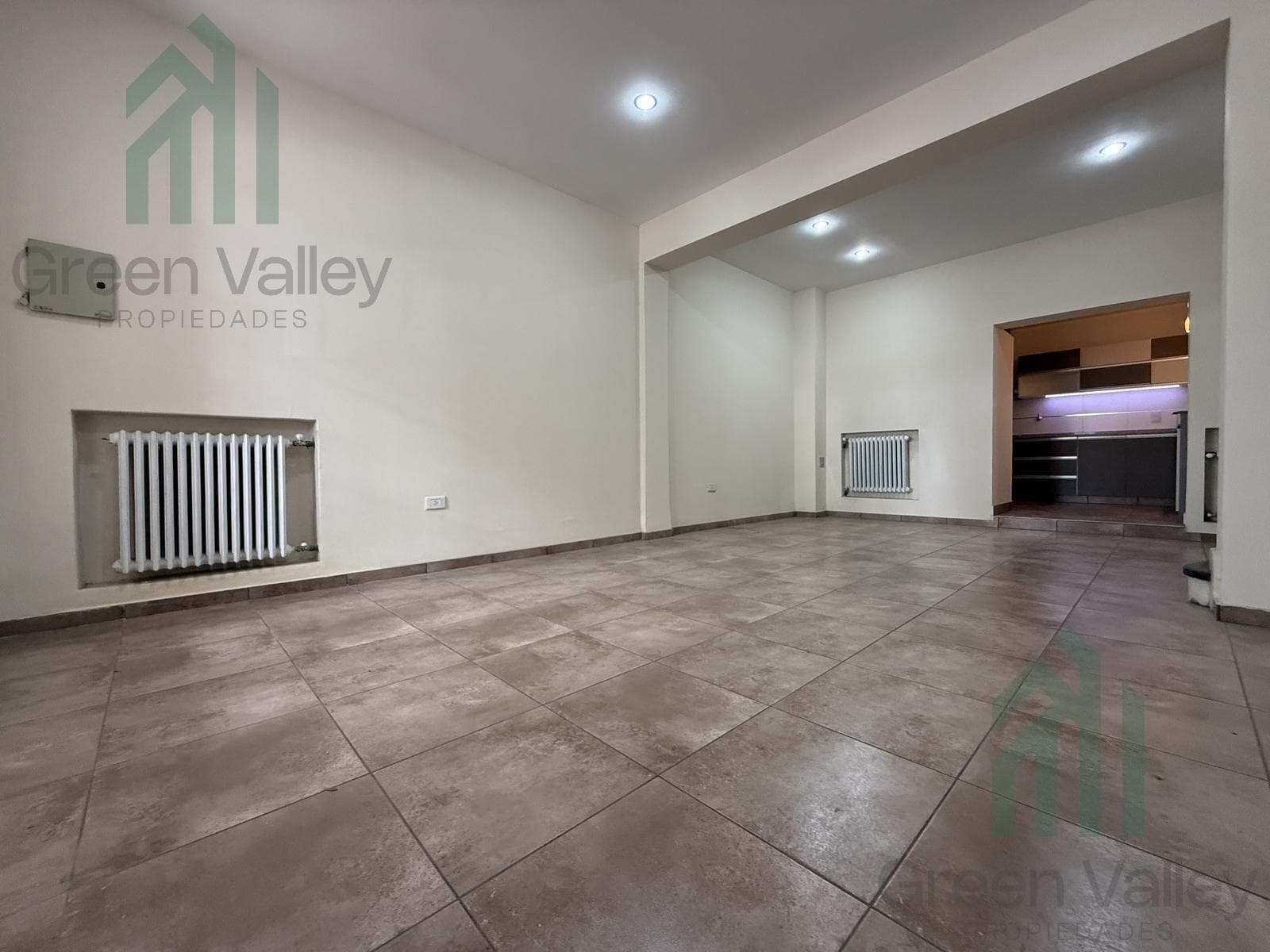 House for sale: 4 bedrooms and 3 bathrooms in Mendoza City