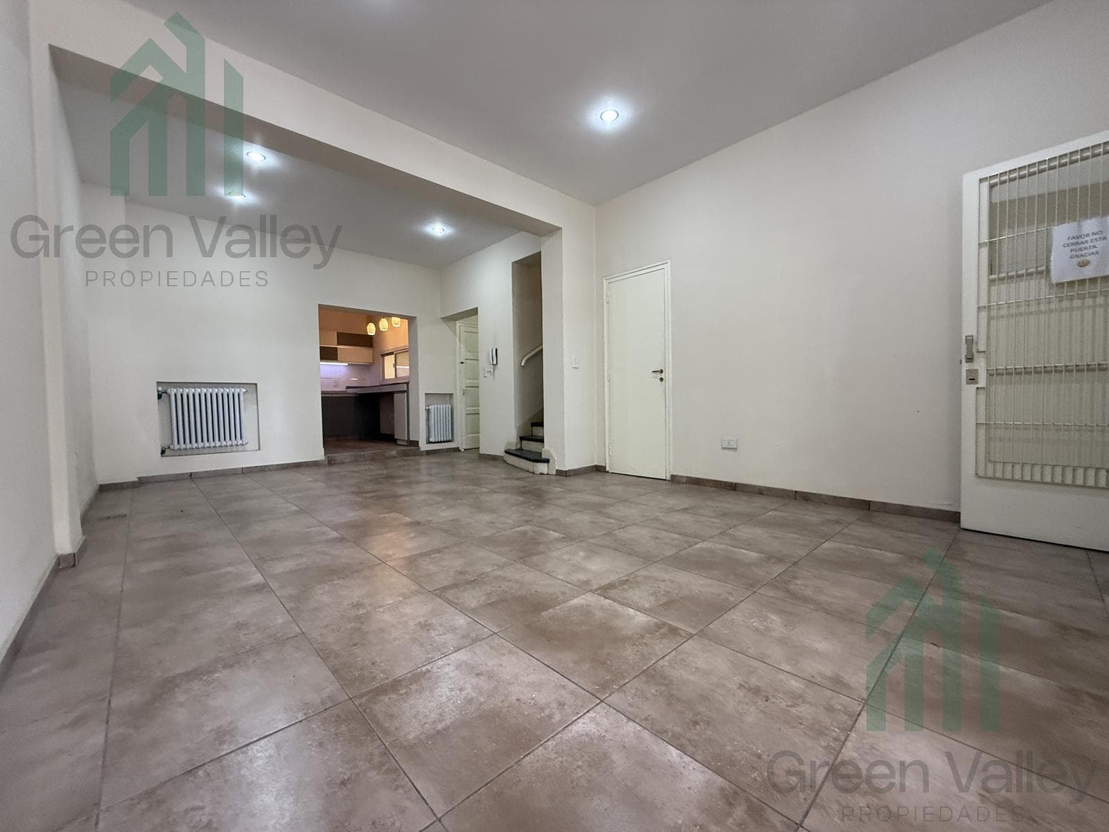 House for sale: 4 bedrooms and 3 bathrooms in Mendoza City