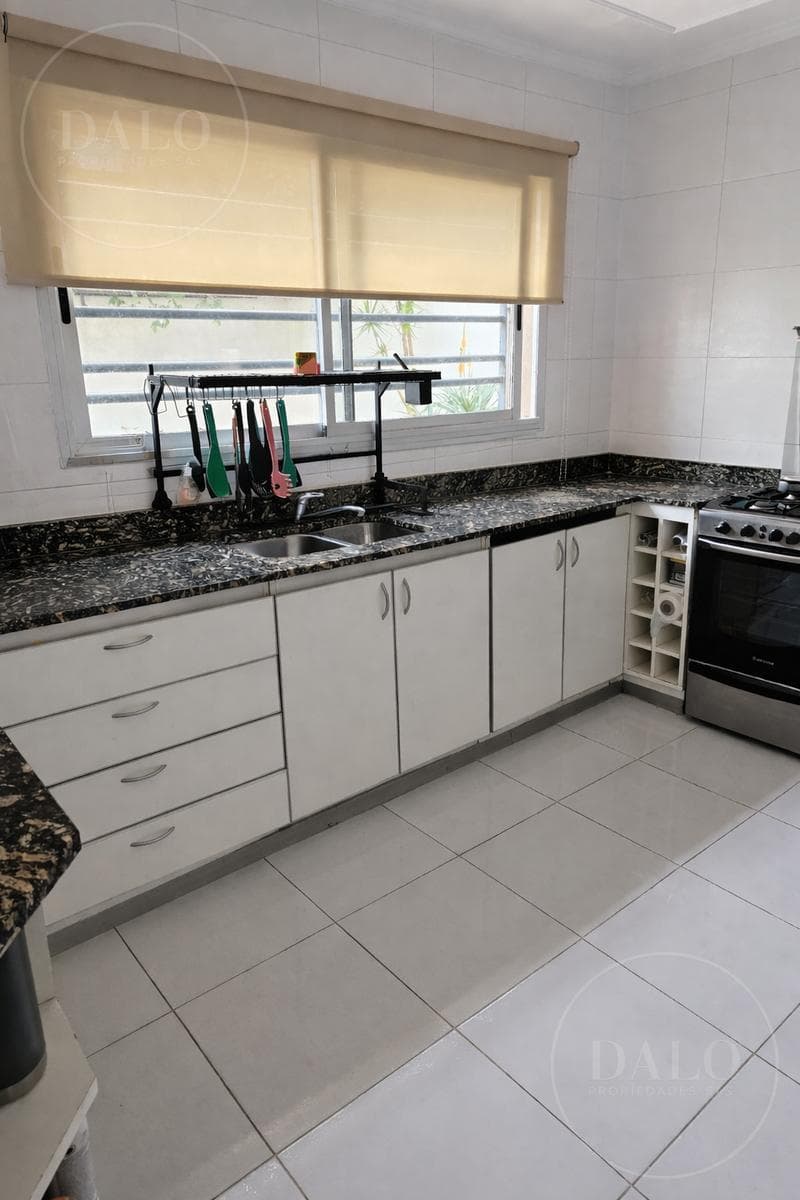 FOR SALE AND/OR RENT: LOS CEDROS, QUILMES O.