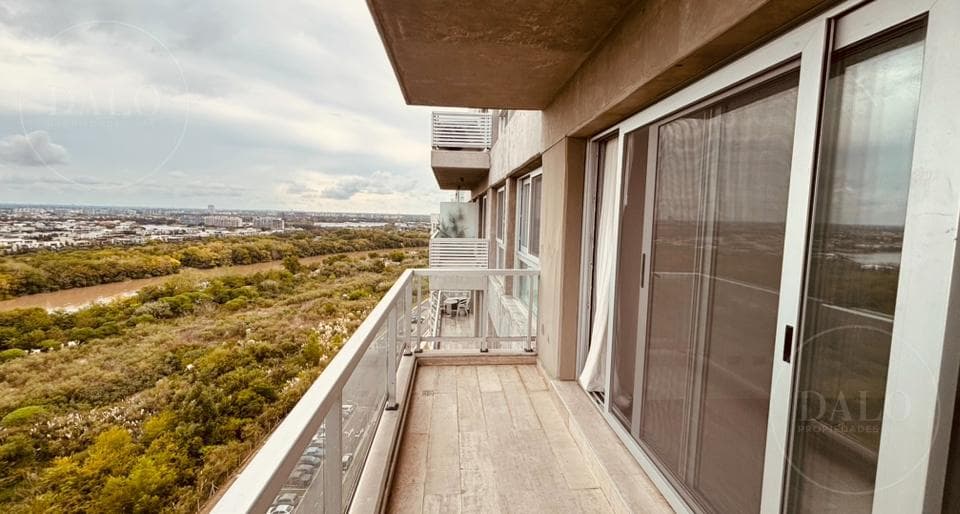 Apartment in Remeros Beach—For Sale—Great Opportunity