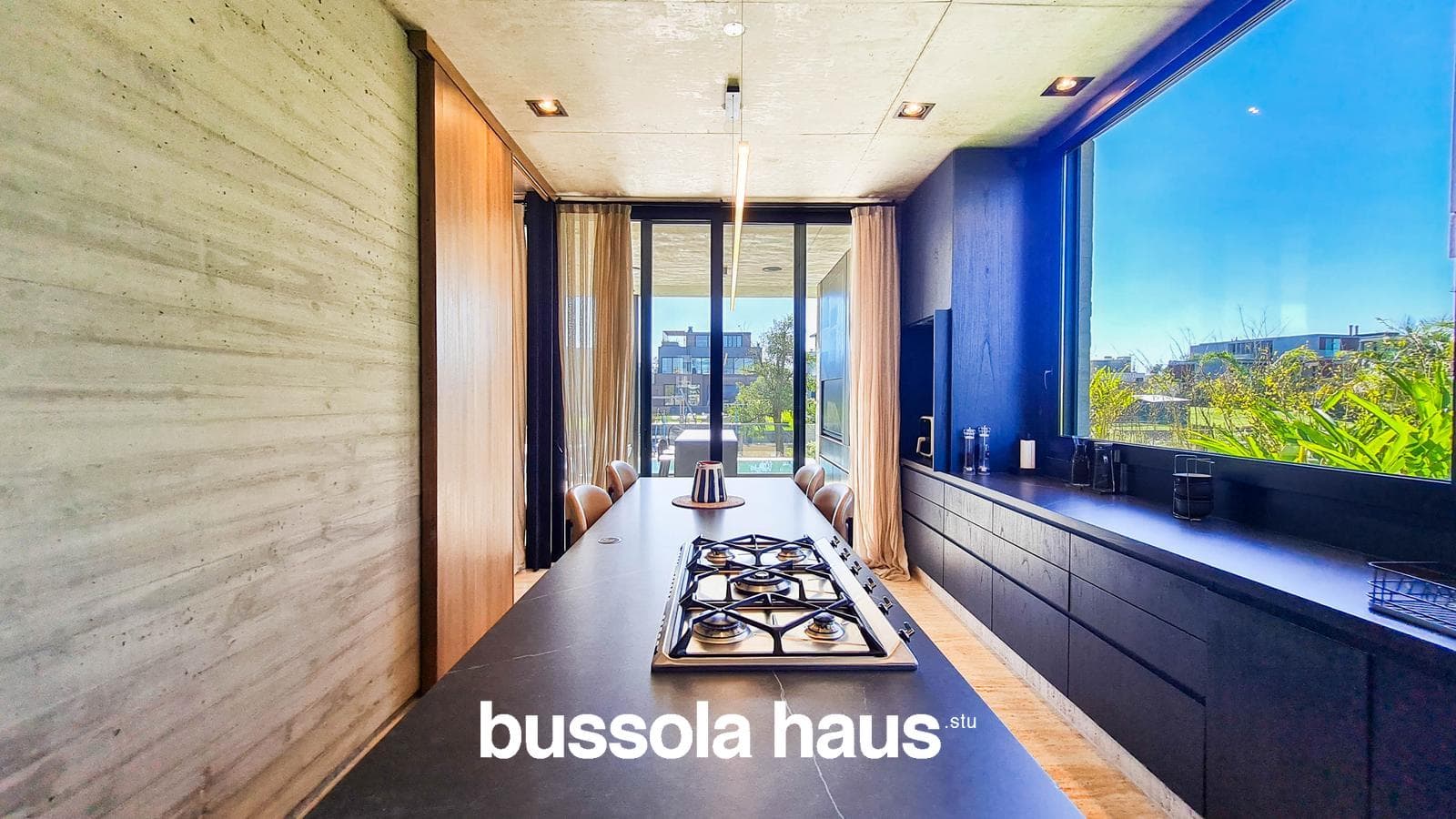 4-Bedroom House by the River in El Yacht Nordelta
