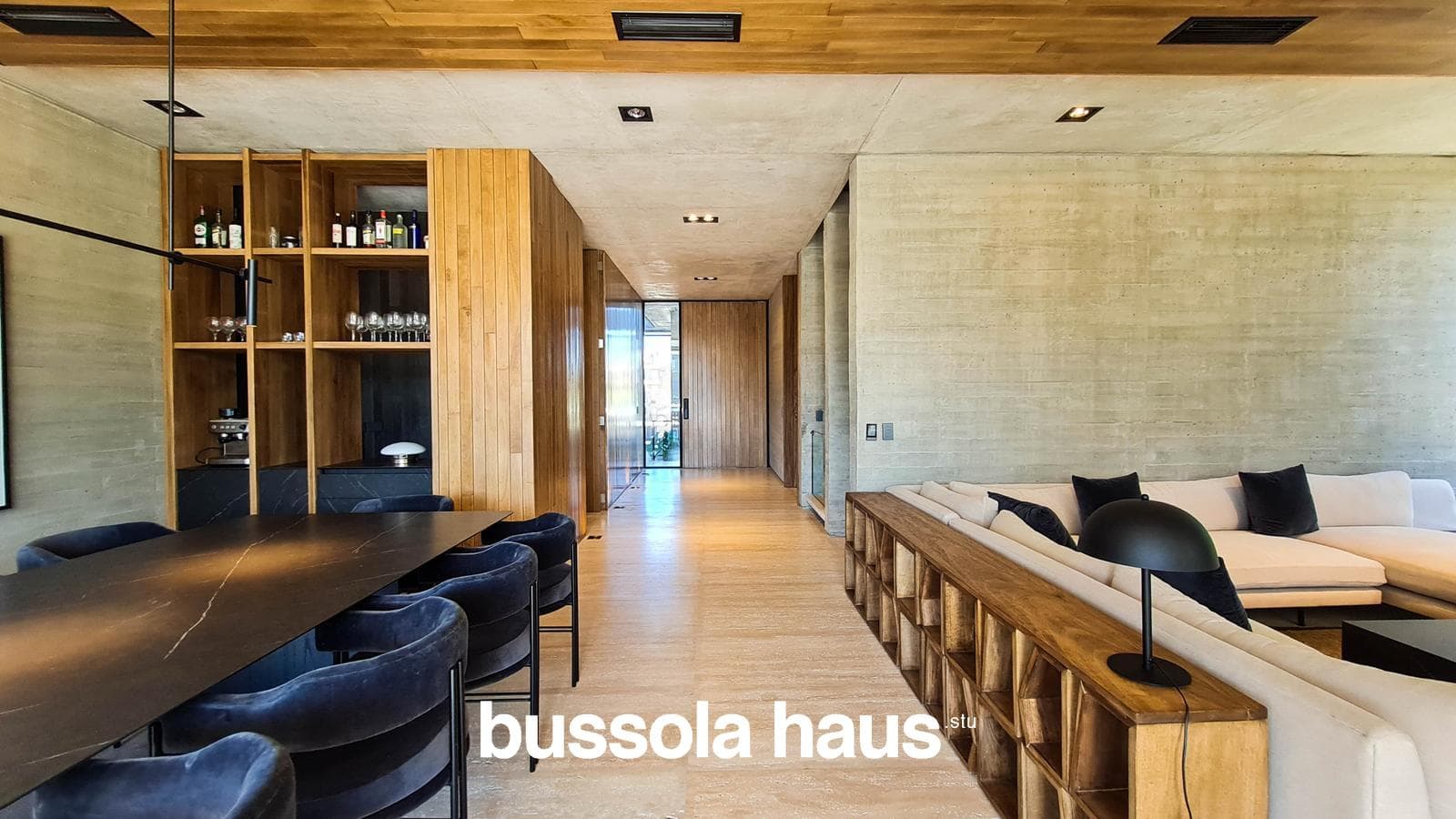 4-Bedroom House by the River in El Yacht Nordelta
