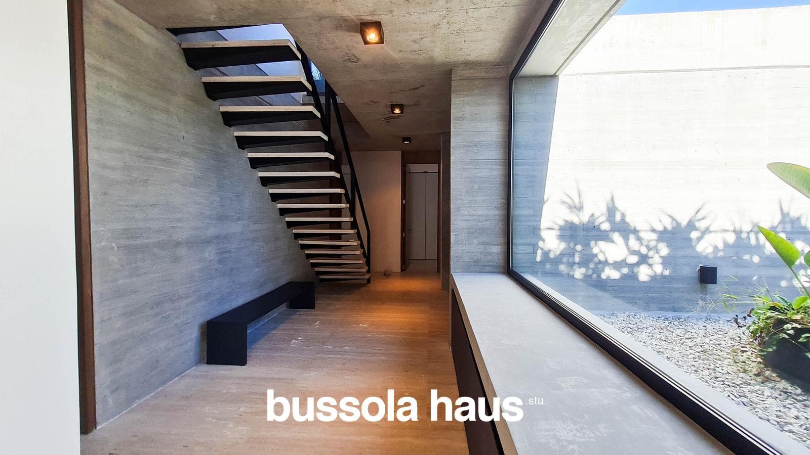 4-Bedroom House by the River in El Yacht Nordelta
