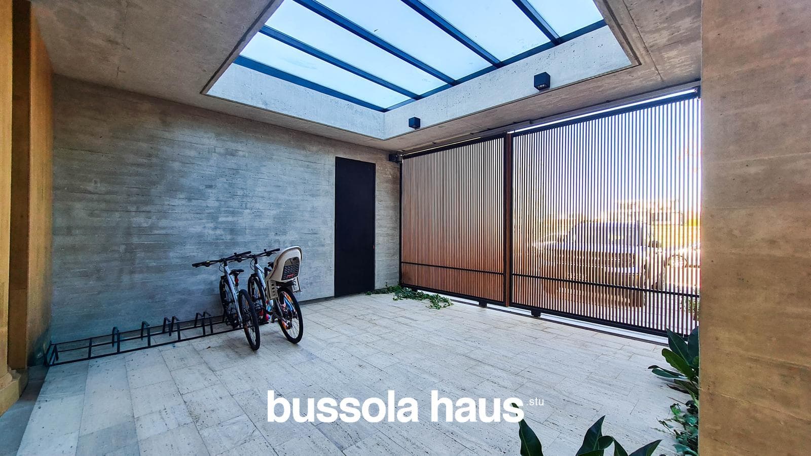 4-Bedroom House by the River in El Yacht Nordelta