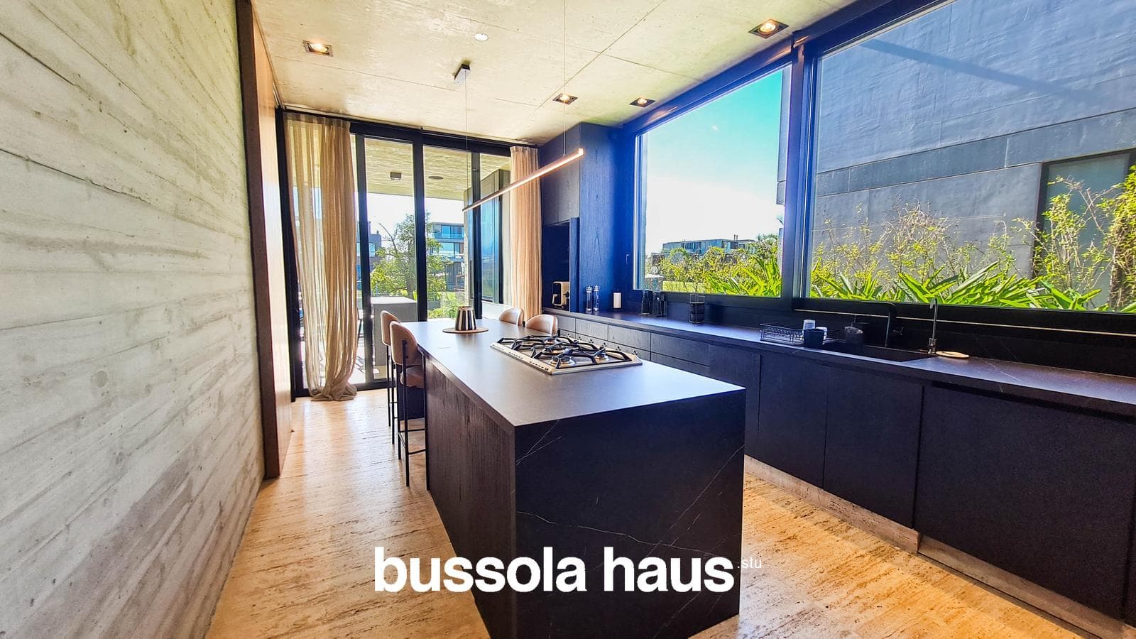 4-Bedroom House by the River in El Yacht Nordelta