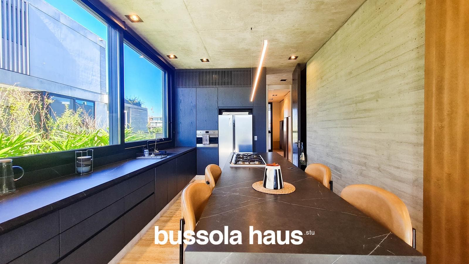 4-Bedroom House by the River in El Yacht Nordelta