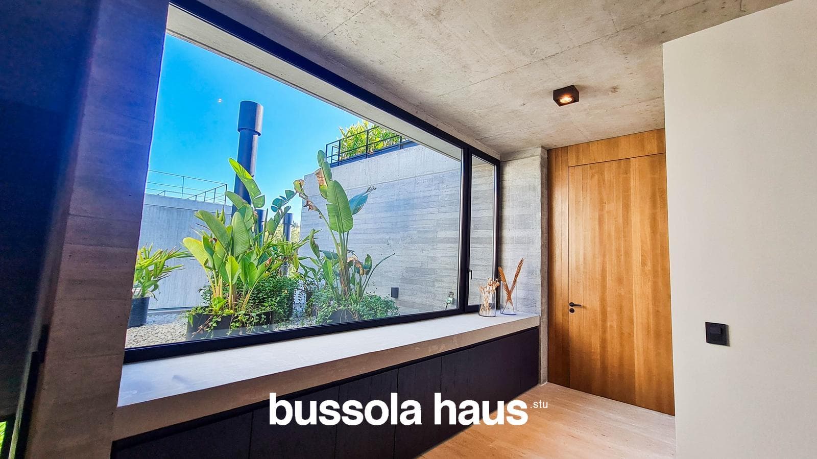 4-Bedroom House by the River in El Yacht Nordelta