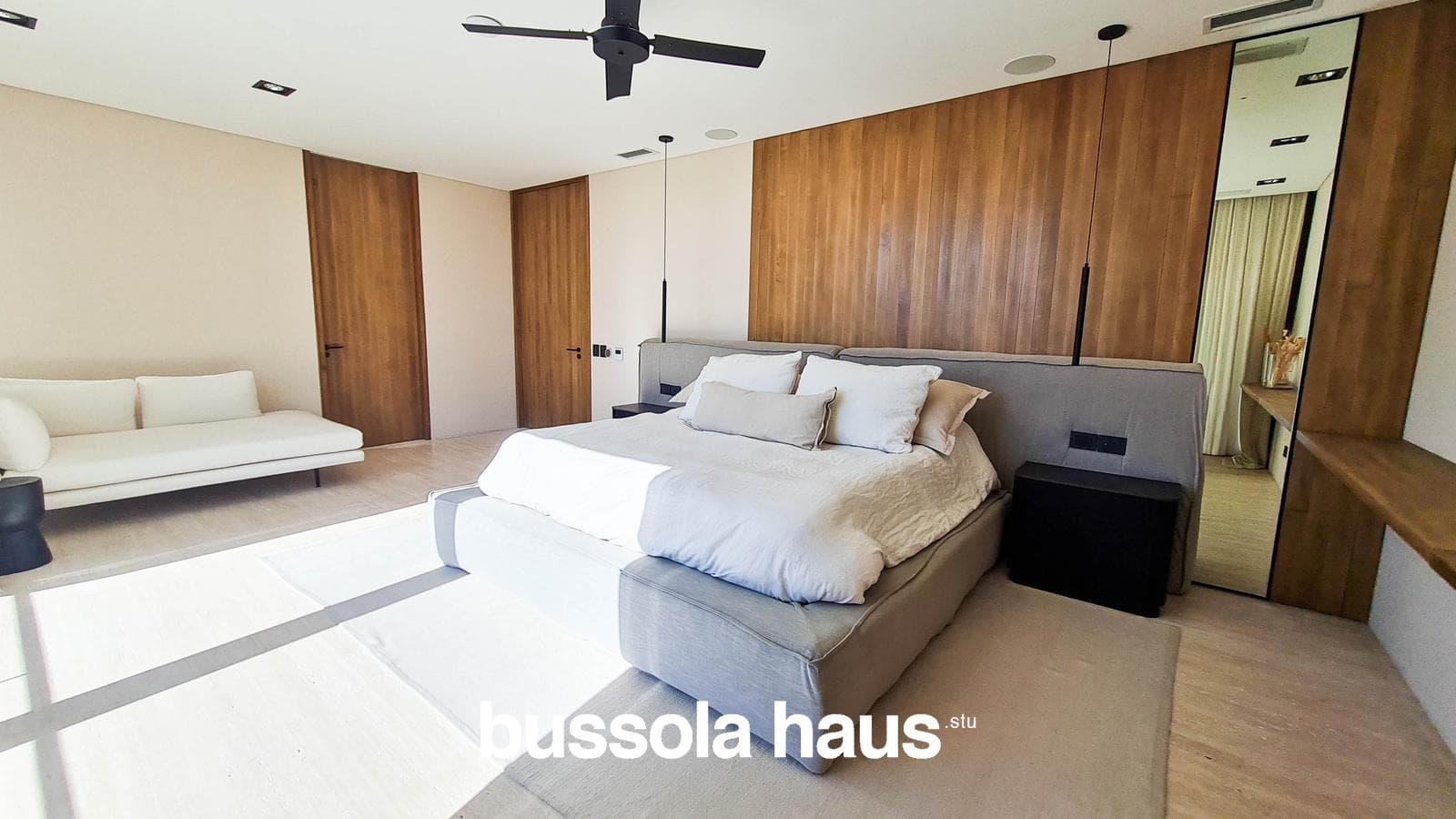 4-Bedroom House by the River in El Yacht Nordelta