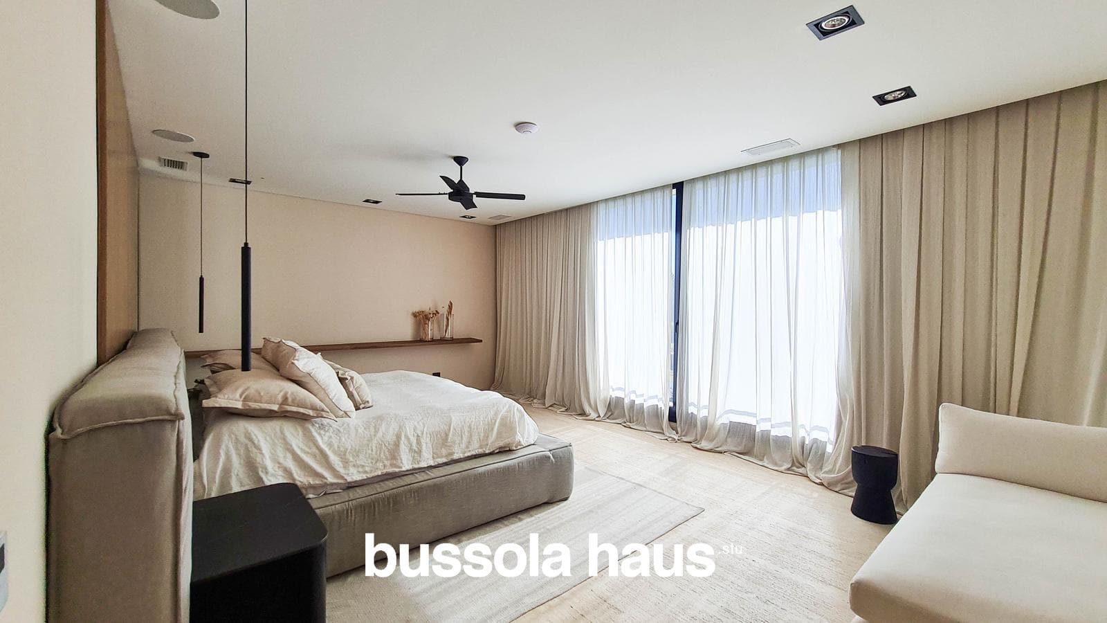 4-Bedroom House by the River in El Yacht Nordelta