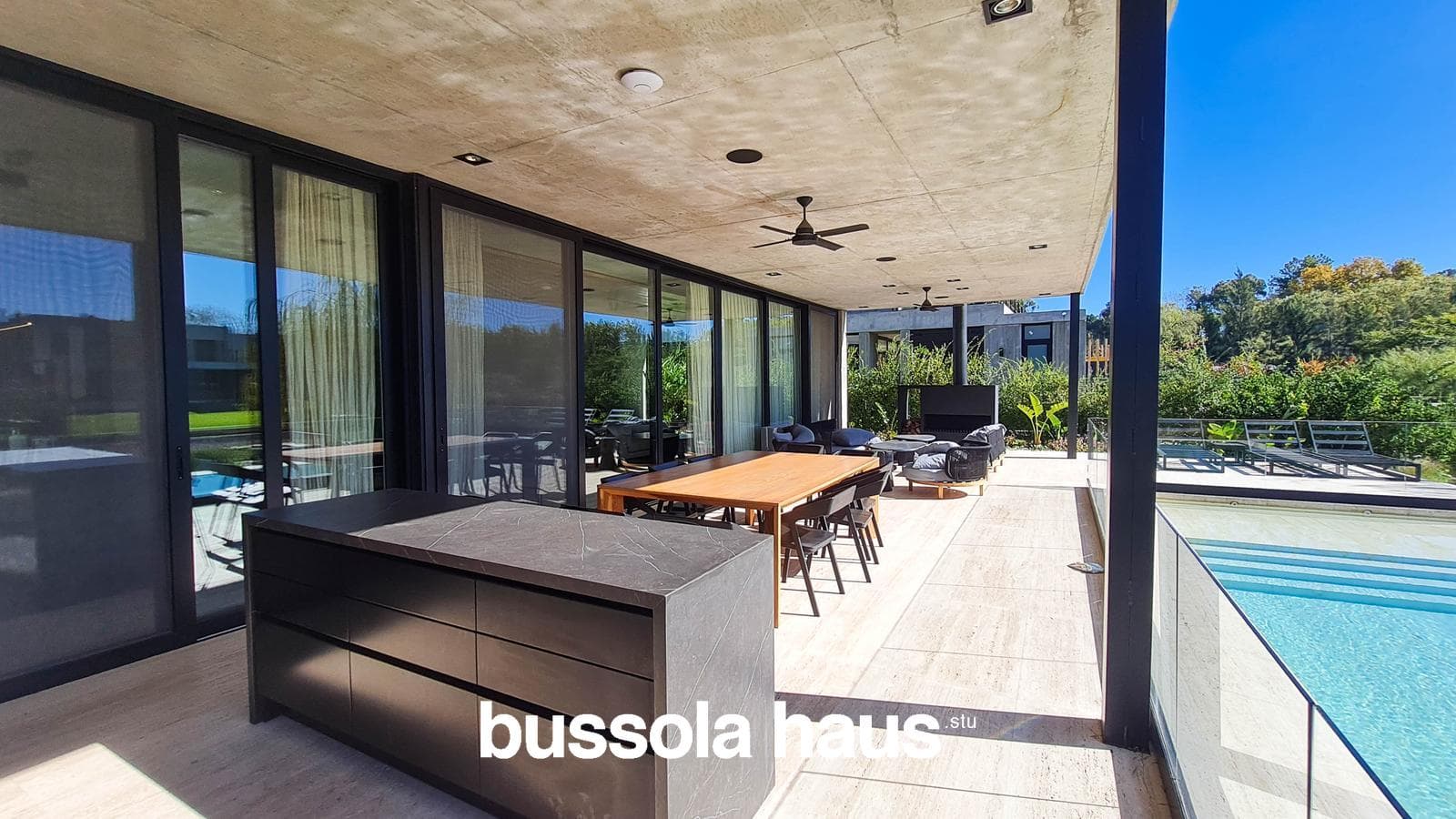 4-Bedroom House by the River in El Yacht Nordelta