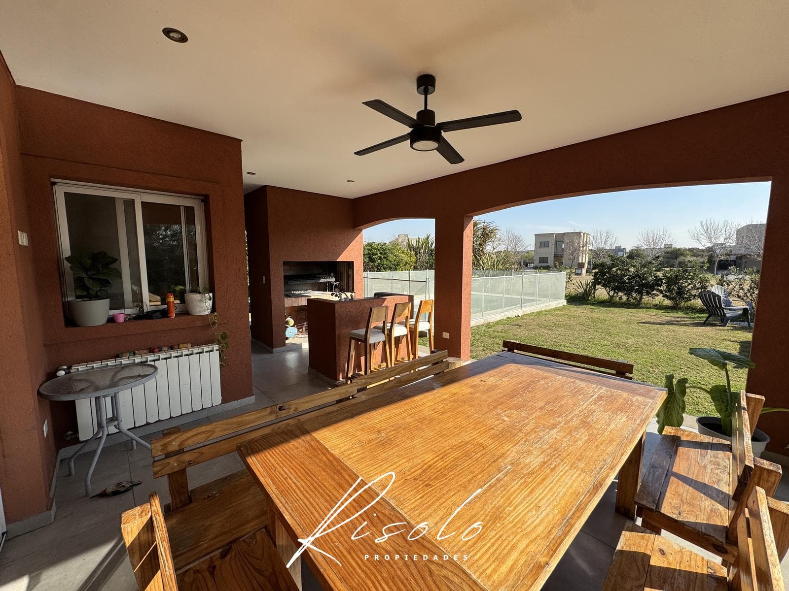 House for Sale. 3 bedrooms. Pool. Grill. Gated Community, Escobar