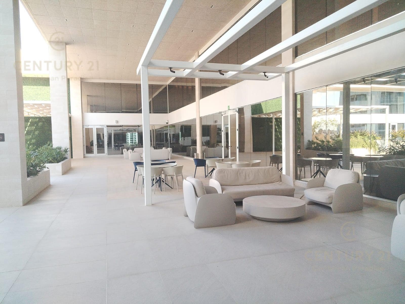 OFFICE FOR RENT AT PLAZA NIDO, PUERTO CANCUN C4147