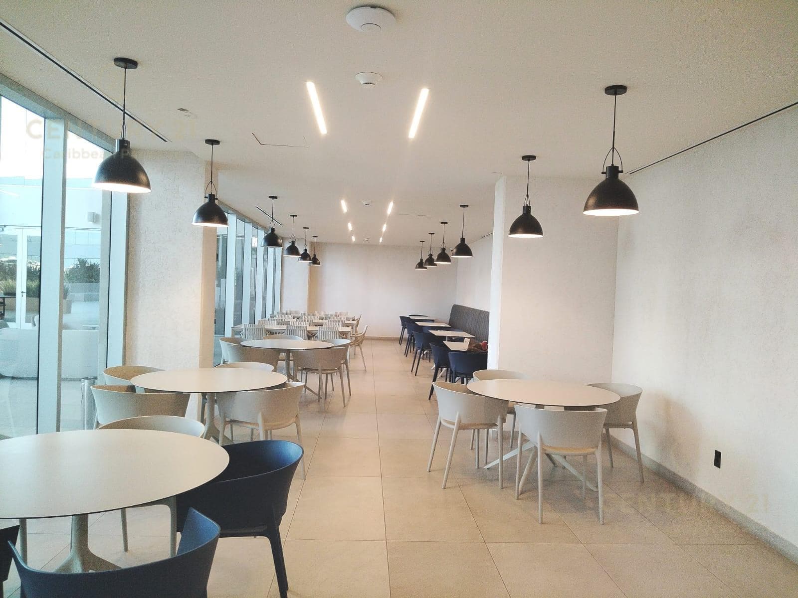 OFFICE FOR RENT AT PLAZA NIDO, PUERTO CANCUN C4147