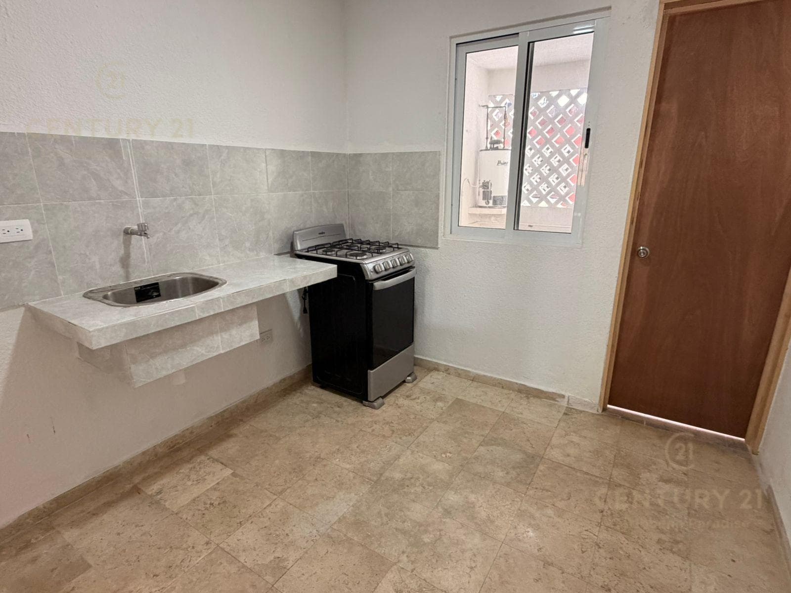 2-Bedroom Apartment for Rent | Near IMSS Hospital No. 17 | C4129