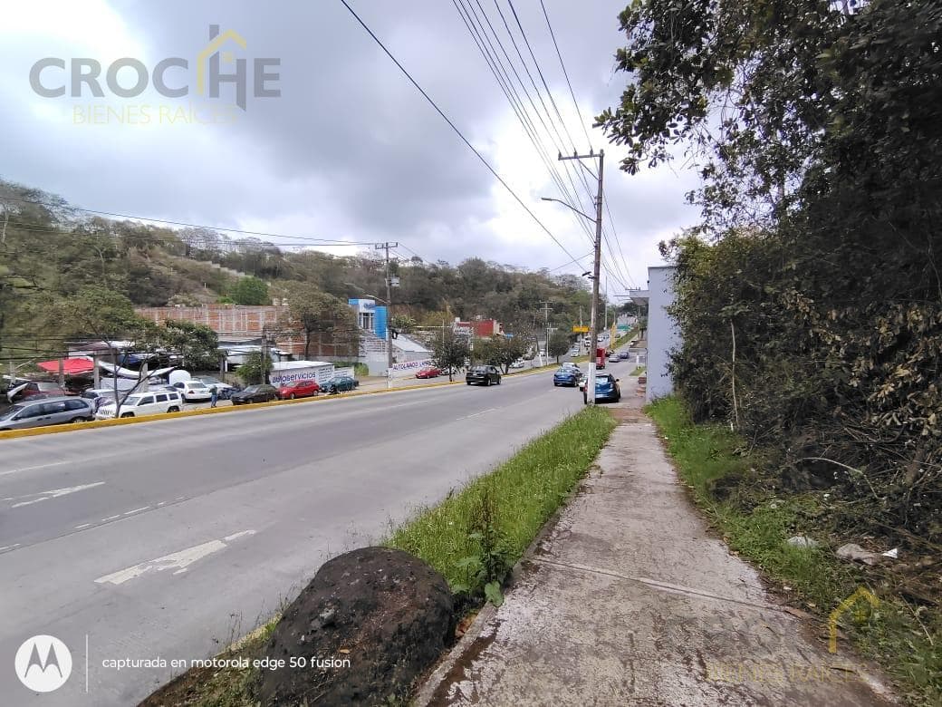 LAND FOR SALE ON AV. ARCO SUR, CABEZA OLMECA AREA, XALAPA, VERACRUZ