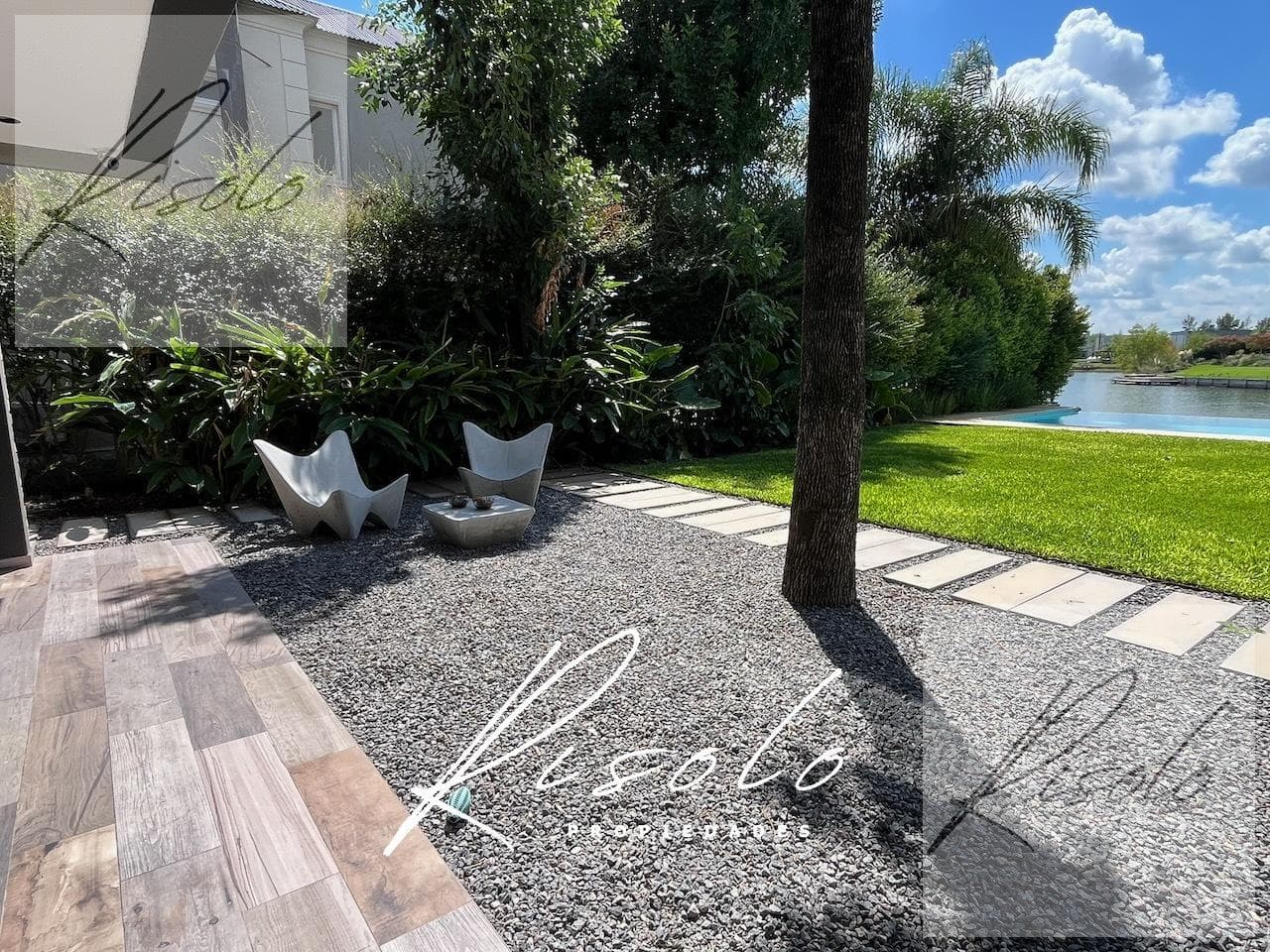 House in San Matias, Laguna. Pool. Hot tub. 3 bedrooms, home office, Escobar gated community