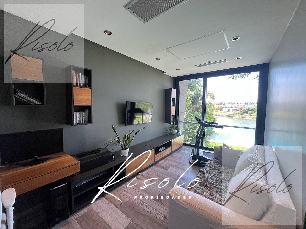 House in San Matias, Laguna. Pool. Hot tub. 3 bedrooms, home office, Escobar gated community
