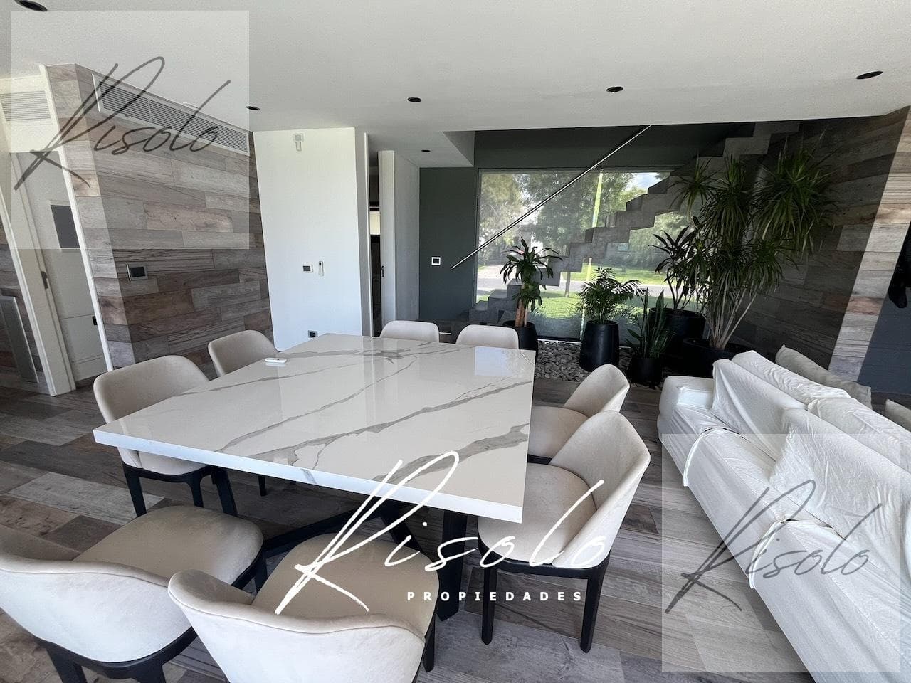 House in San Matias, Laguna. Pool. Hot tub. 3 bedrooms, home office, Escobar gated community