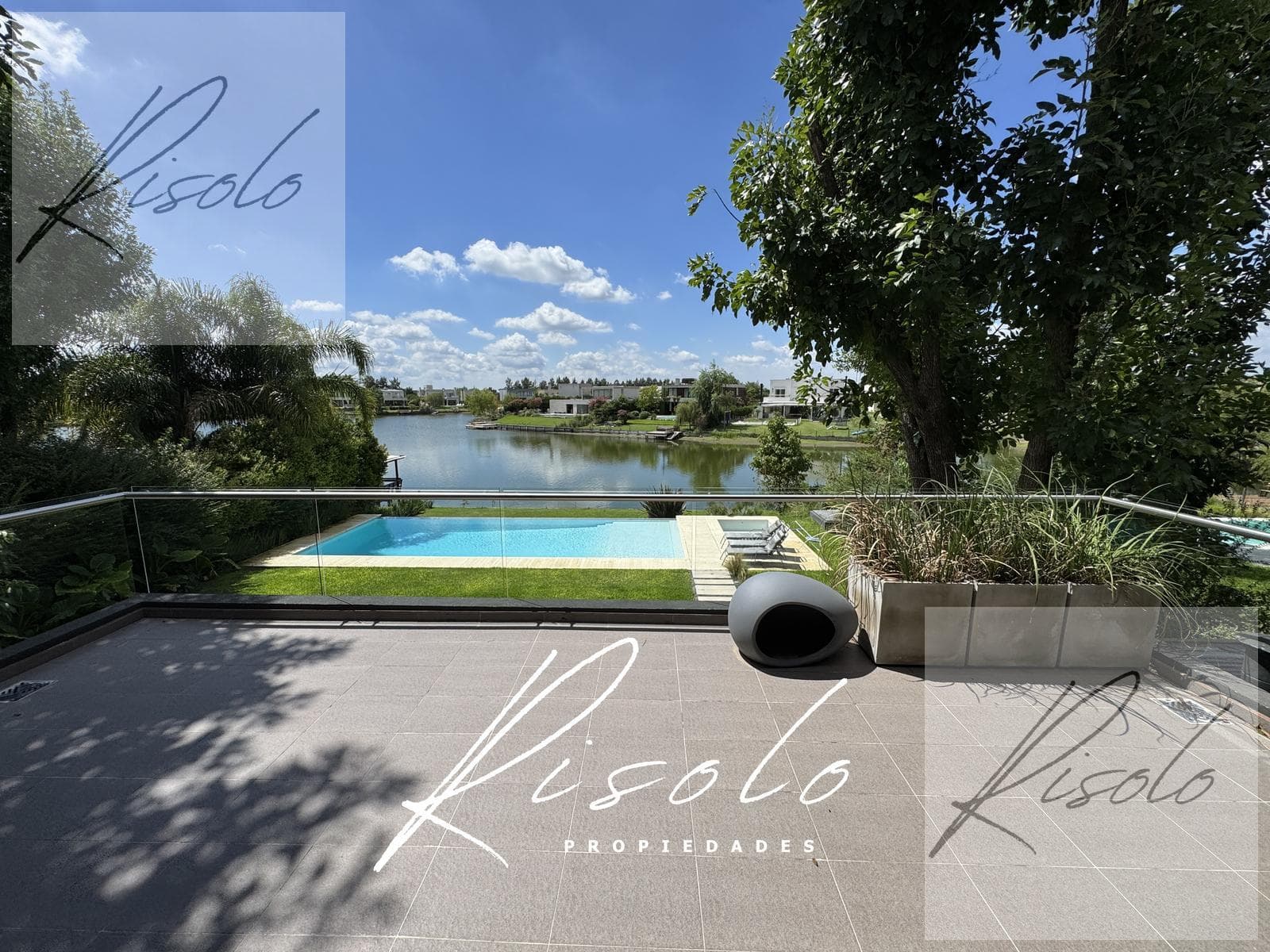 House in San Matias, Laguna. Pool. Hot tub. 3 bedrooms, home office, Escobar gated community