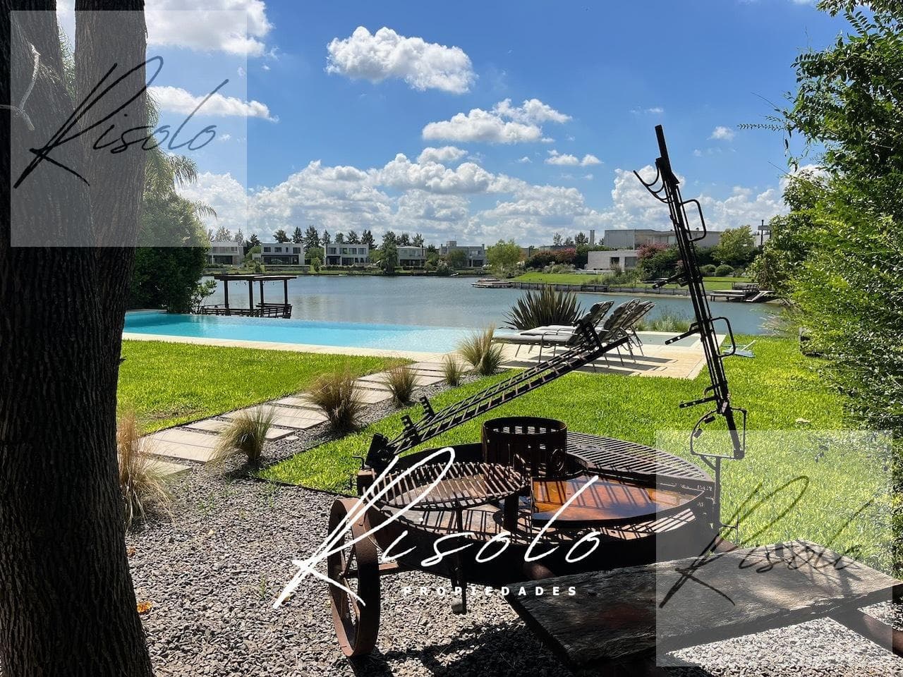 House in San Matias, Laguna. Pool. Hot tub. 3 bedrooms, home office, Escobar gated community