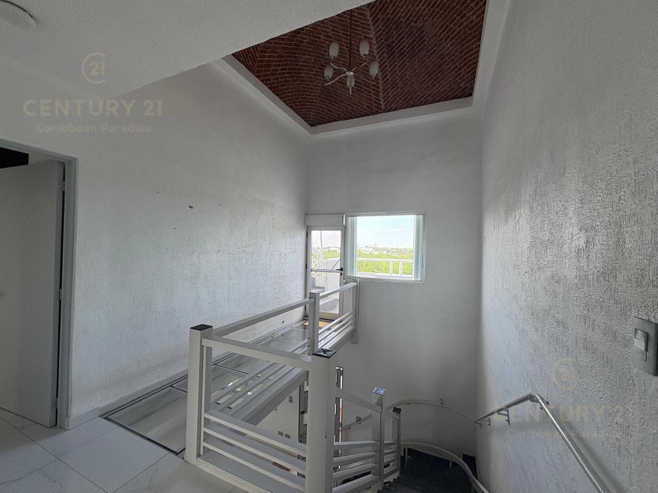 Apartment for Sale with Double-Height Ceilings in Bahía Azul C4130