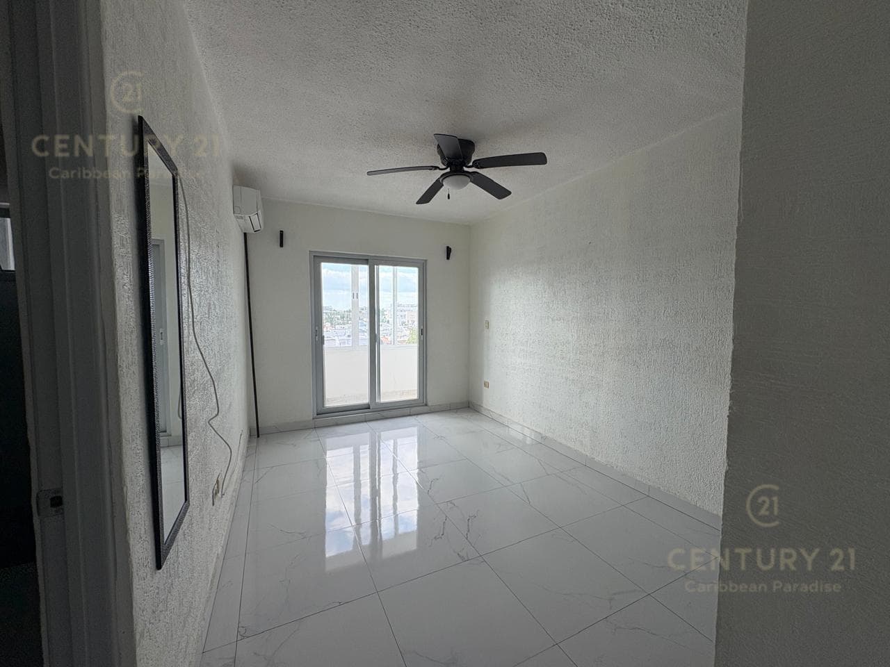 Apartment for Sale with Double-Height Ceilings in Bahía Azul C4130