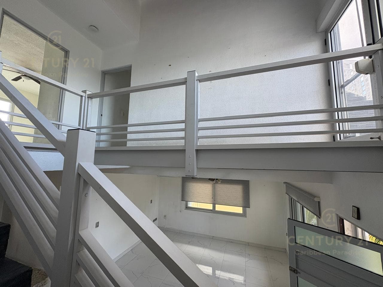 Apartment for Sale with Double-Height Ceilings in Bahía Azul C4130
