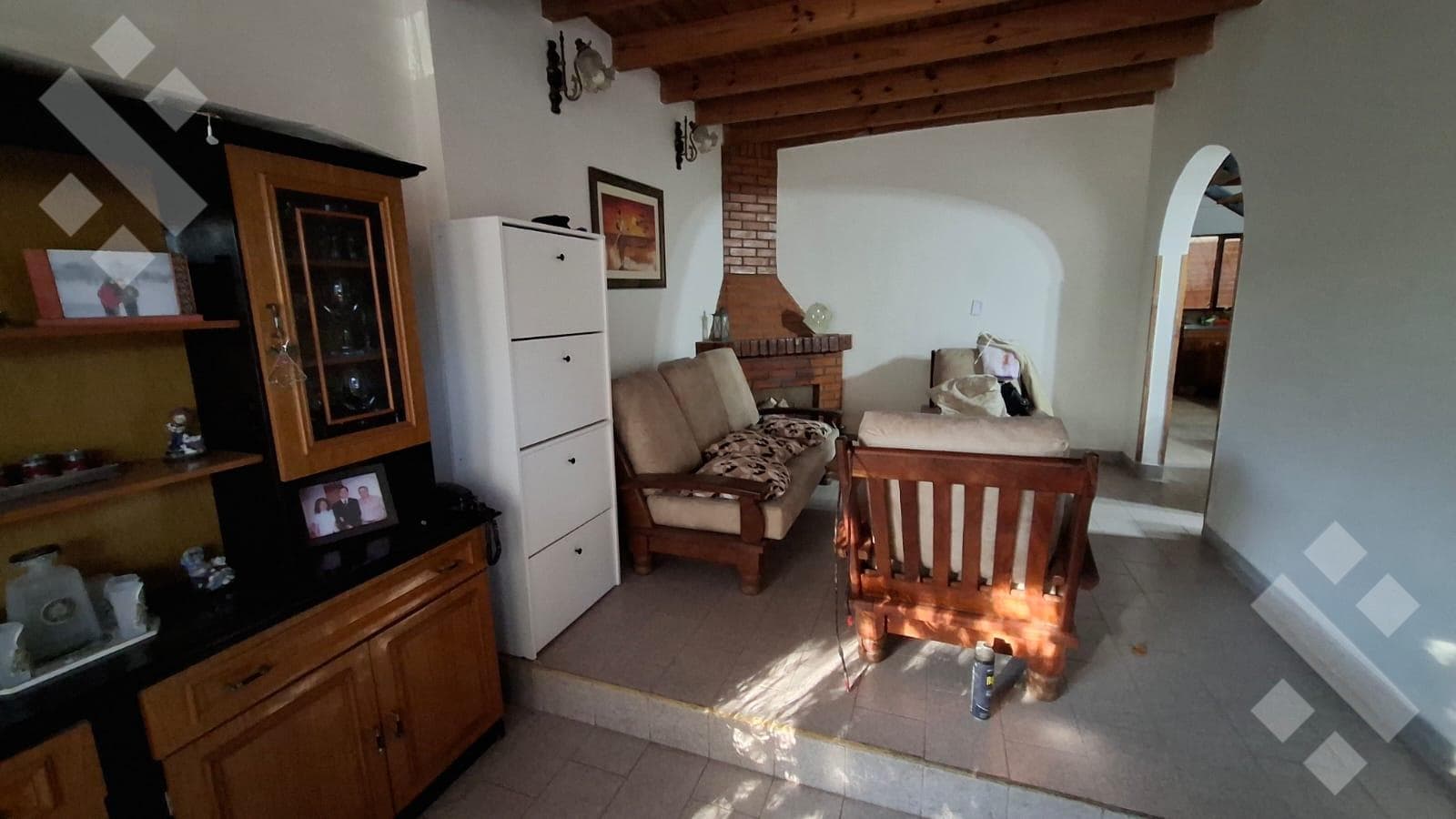 For Sale | 3-Bedroom House with Studio | Viña del Rio Neighborhood | Plottier