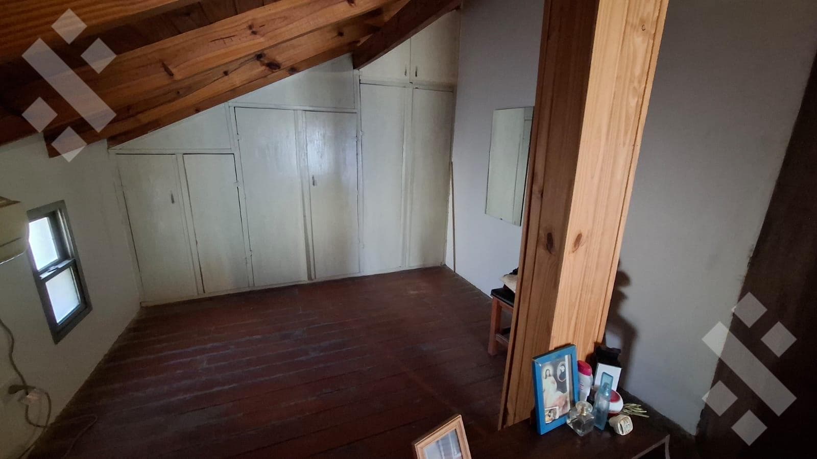 For Sale | 3-Bedroom House with Studio | Viña del Rio Neighborhood | Plottier