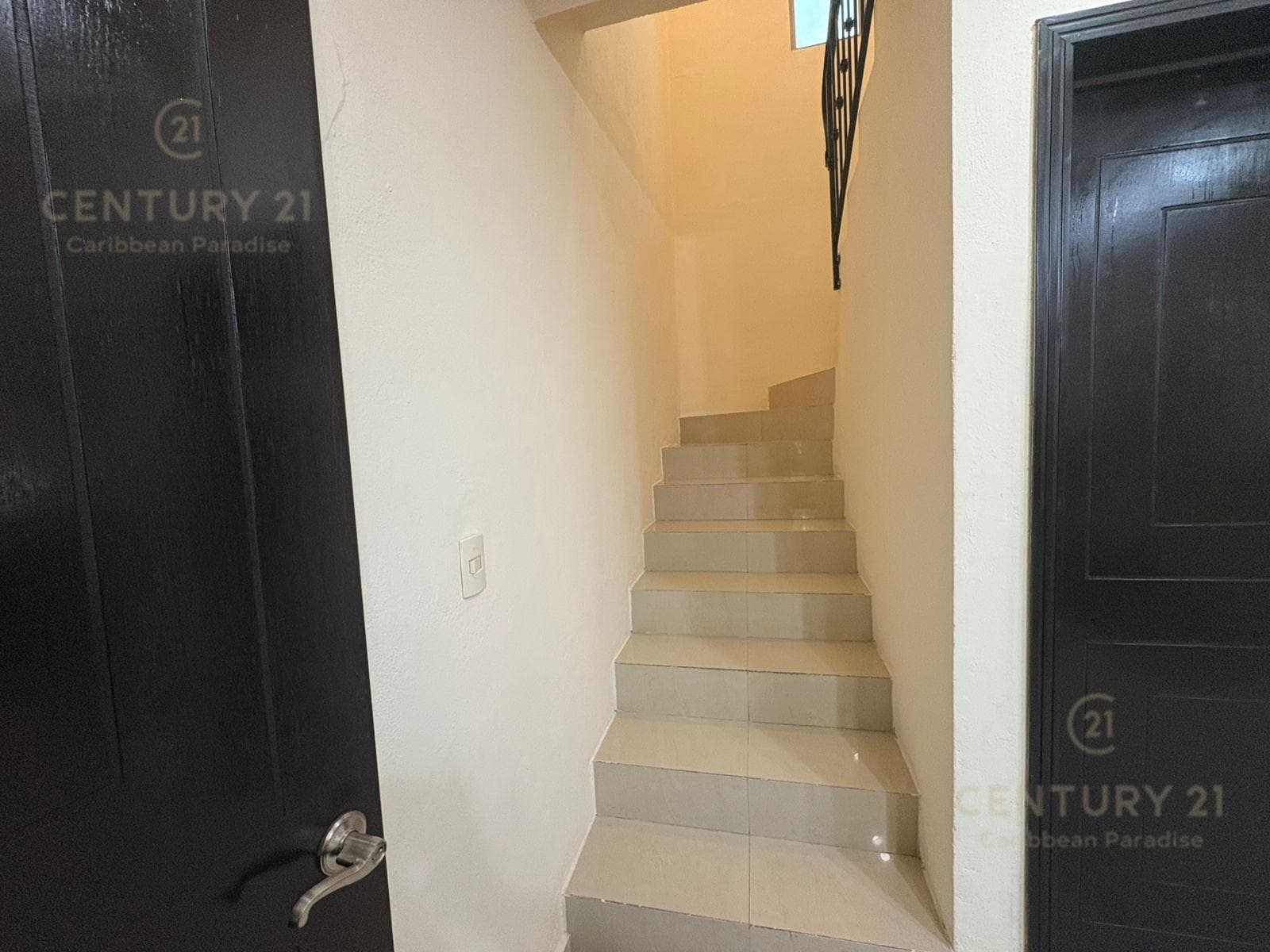 FURNISHED HOUSE FOR SALE IN BOSQUE REAL C4131