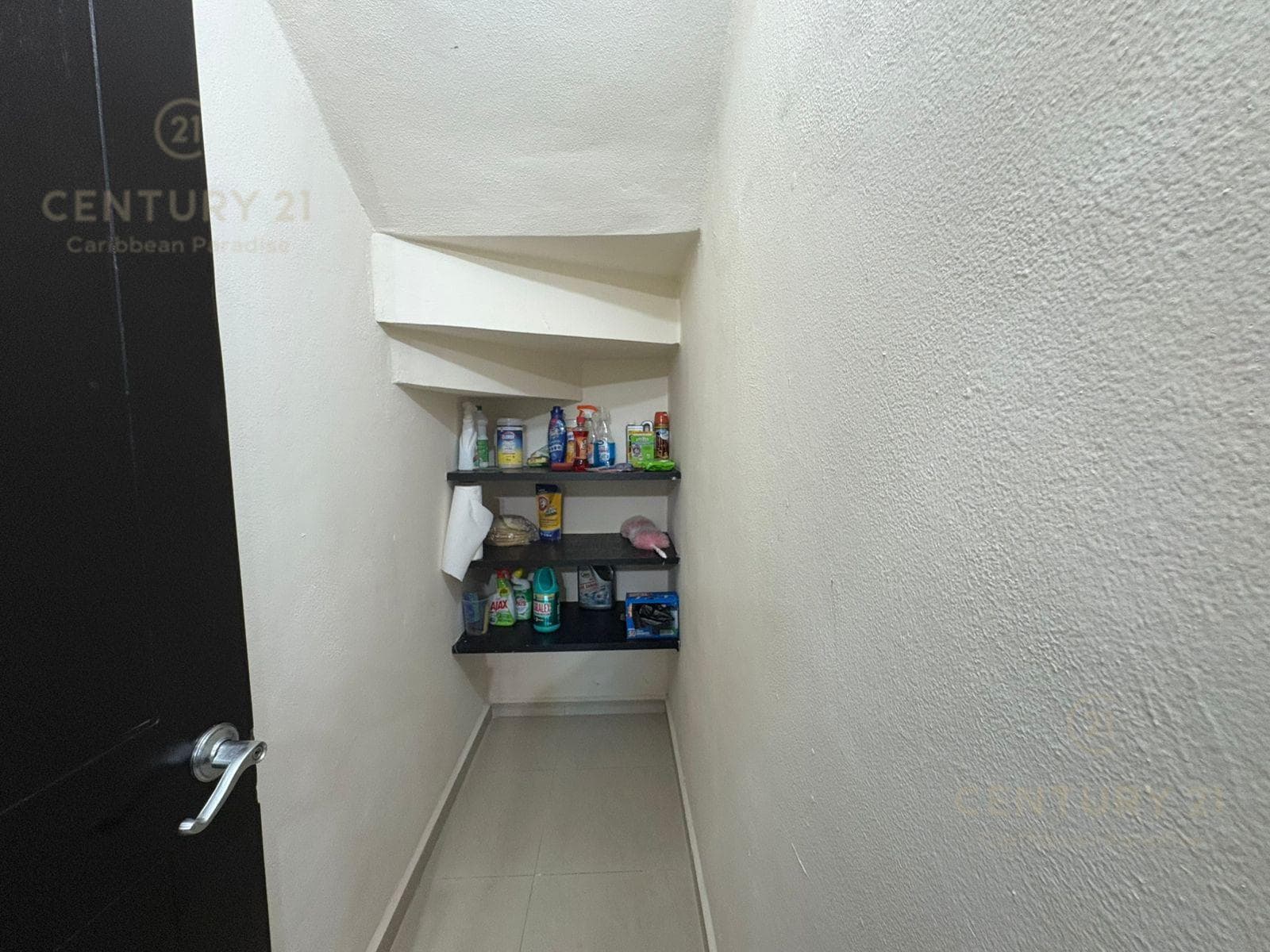 FURNISHED HOUSE FOR SALE IN BOSQUE REAL C4131