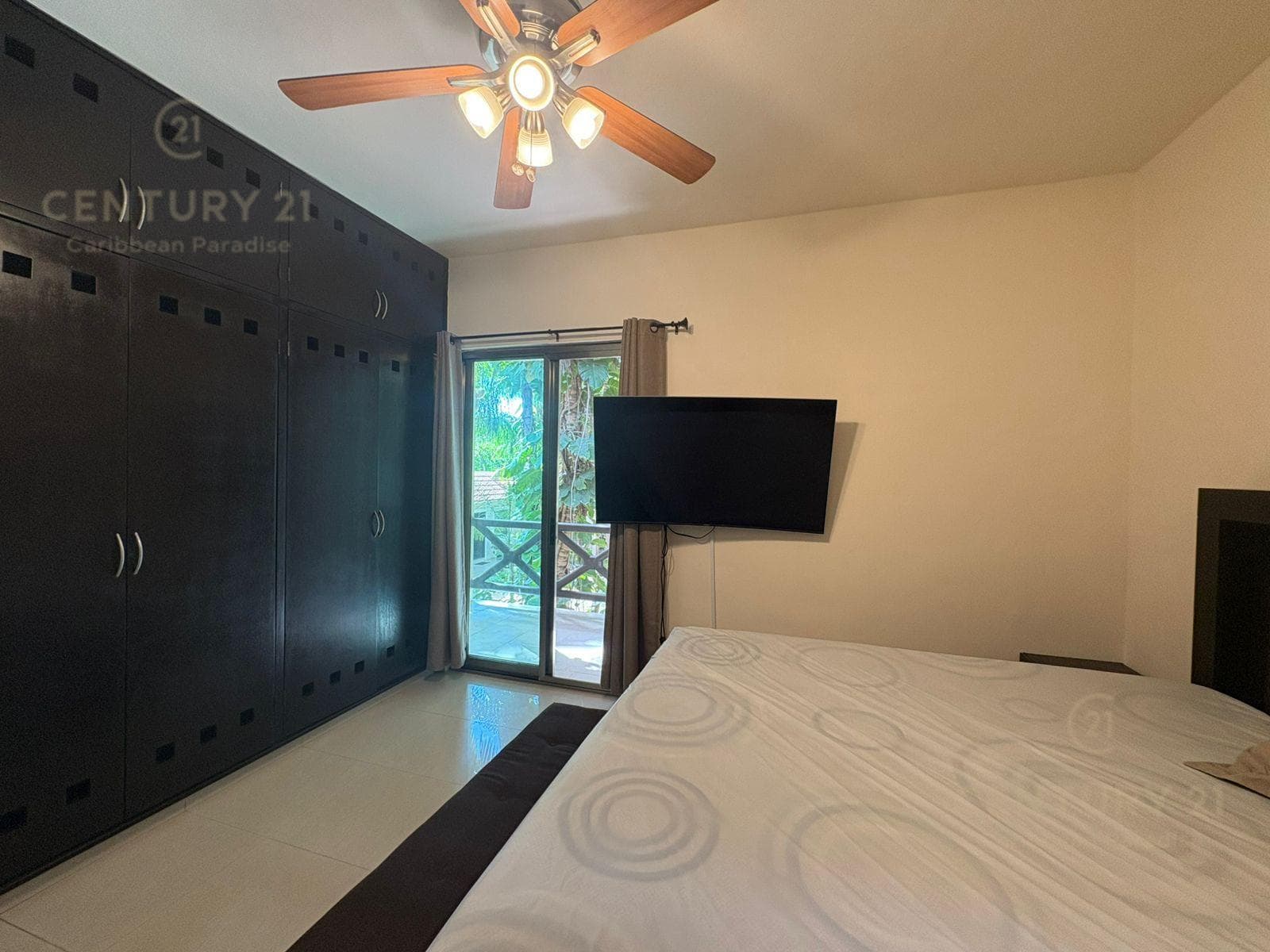 FURNISHED HOUSE FOR SALE IN BOSQUE REAL C4131