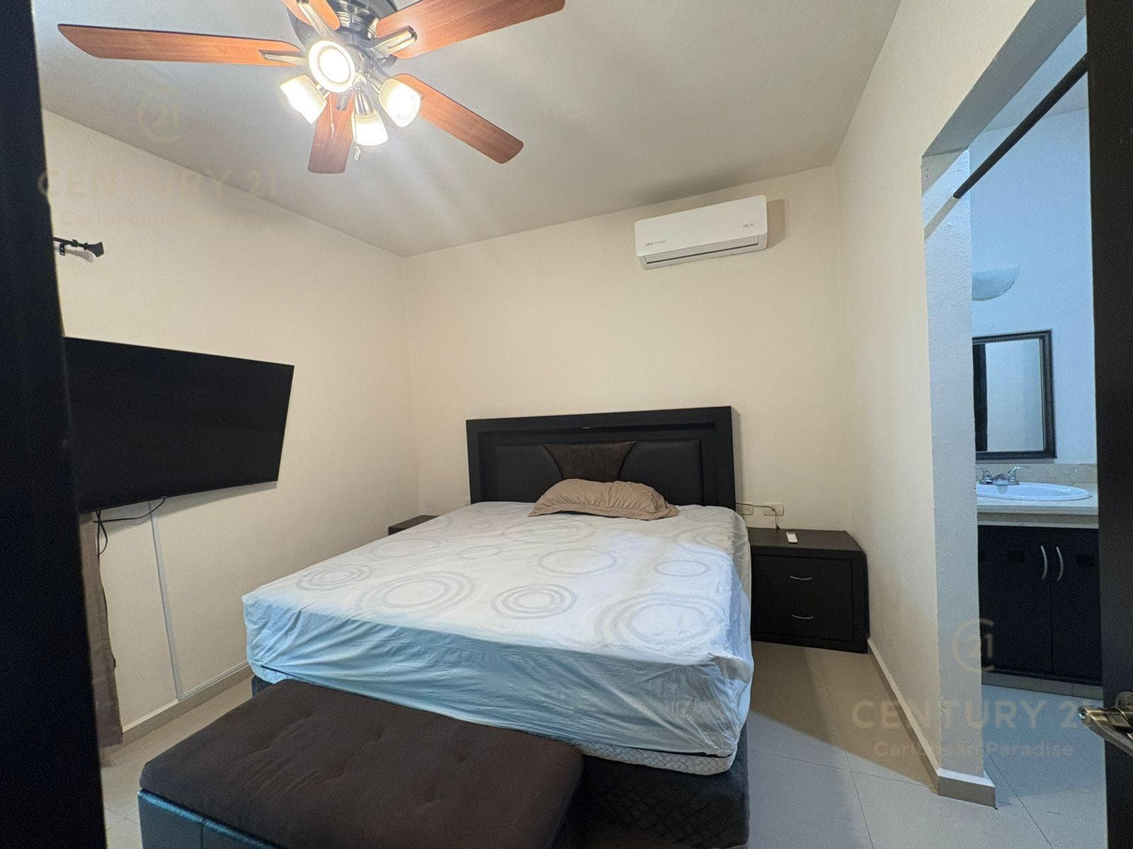 FURNISHED HOUSE FOR SALE IN BOSQUE REAL C4131
