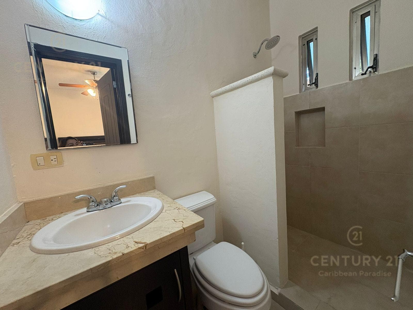FURNISHED HOUSE FOR SALE IN BOSQUE REAL C4131