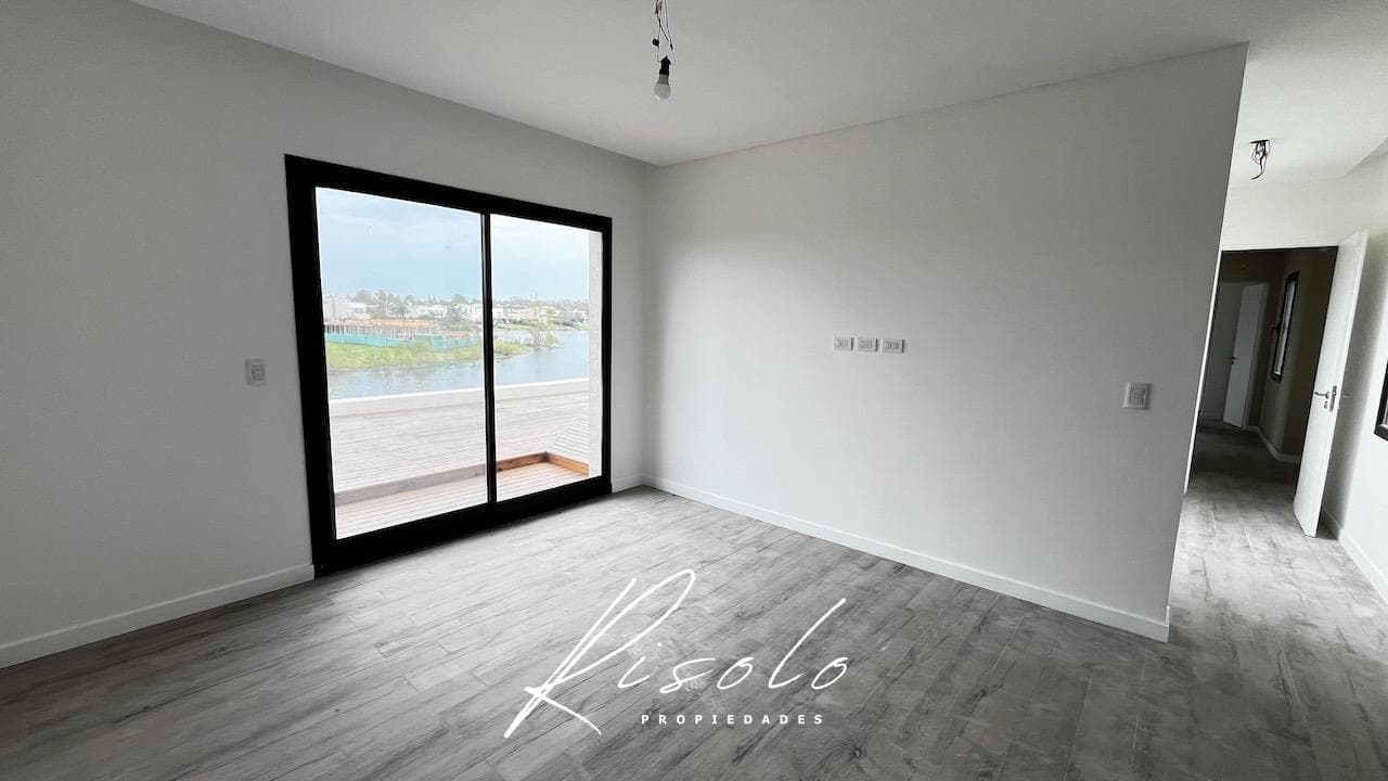 House for Sale. 3 bedrooms, separate kitchen, covered patio, pool, storage room. Gated community, Escobar