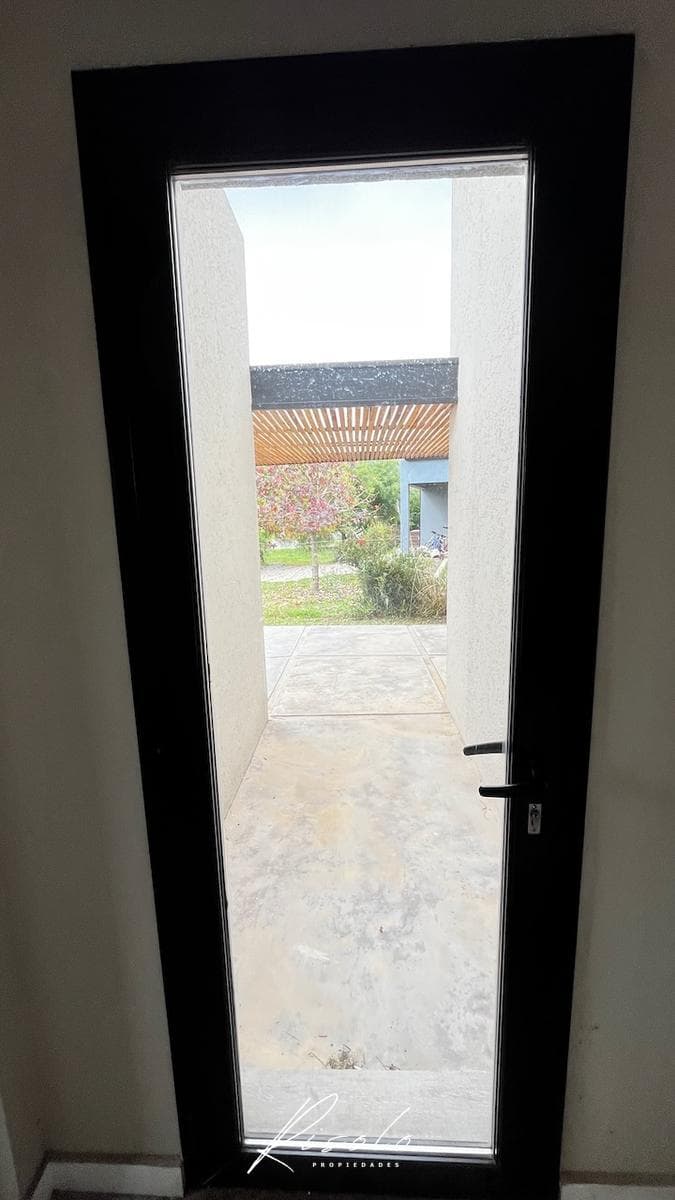 House for Sale. 3 bedrooms, separate kitchen, covered patio, pool, storage room. Gated community, Escobar