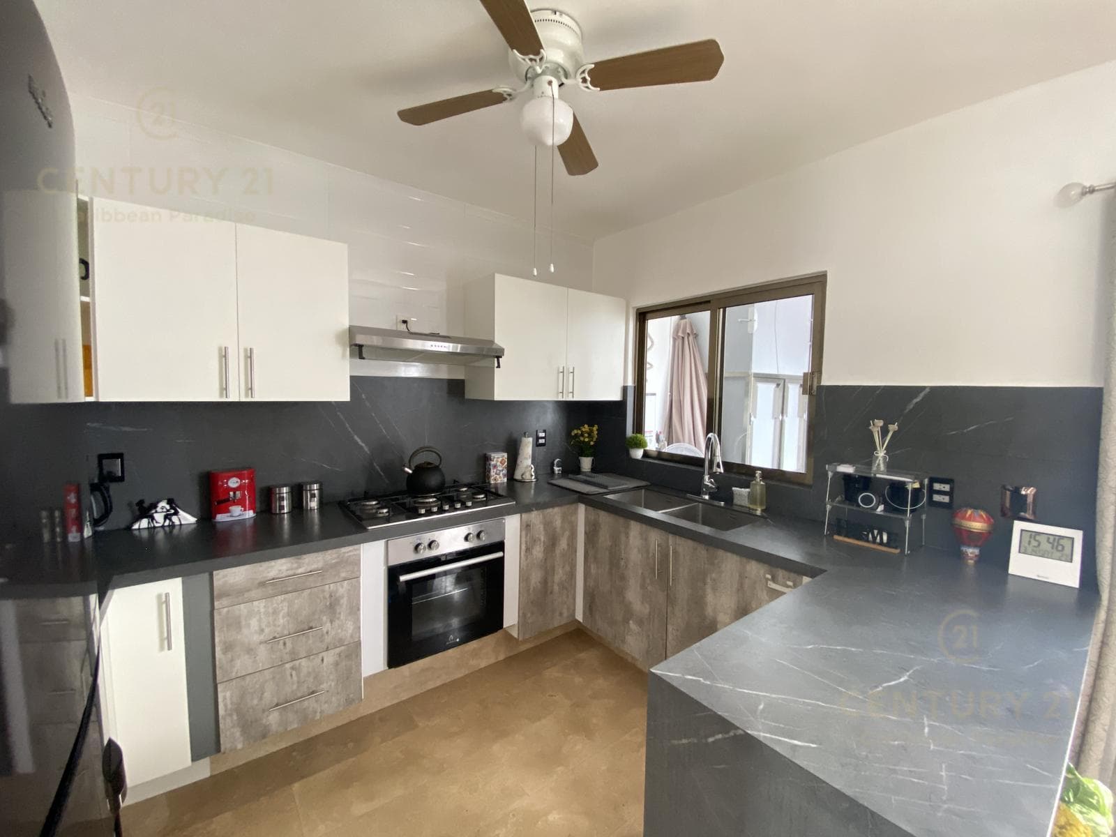 House for Sale with Pool in Isla Azul, Cancún C4137