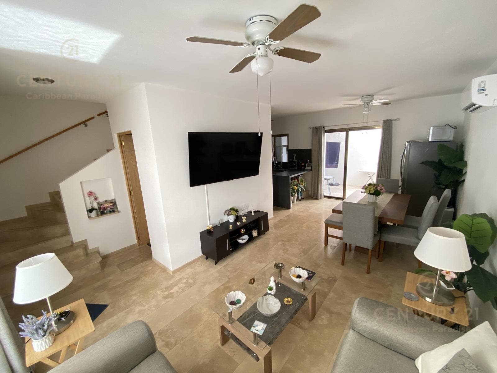 House for Sale with Pool in Isla Azul, Cancún C4137