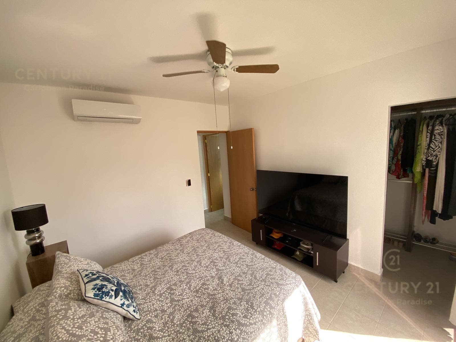 House for Sale with Pool in Isla Azul, Cancún C4137