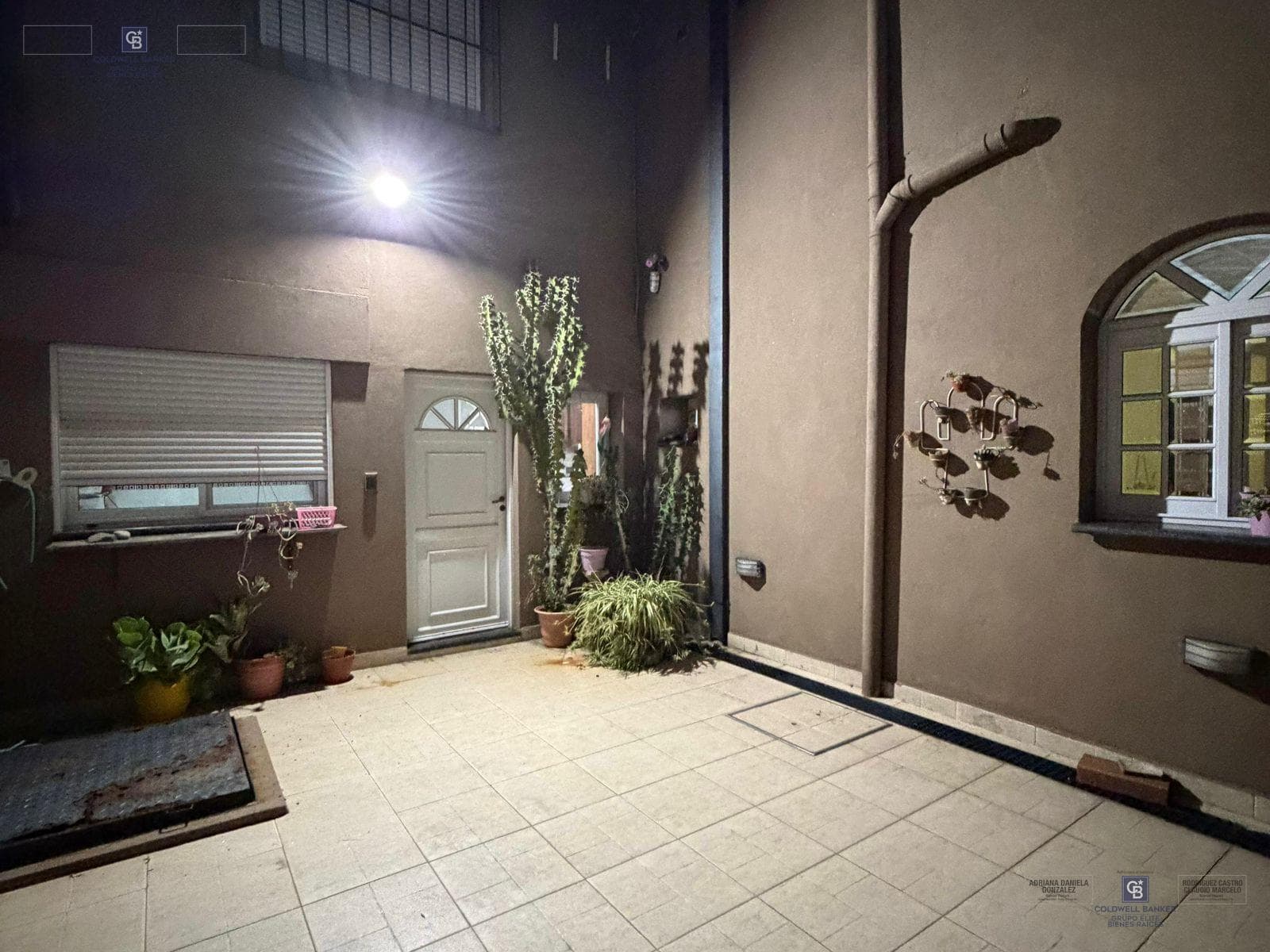 FOR SALE: 5-ROOM HOUSE WITH WAREHOUSE AND 2 DUPLEXES in Ezpeleta Oeste
