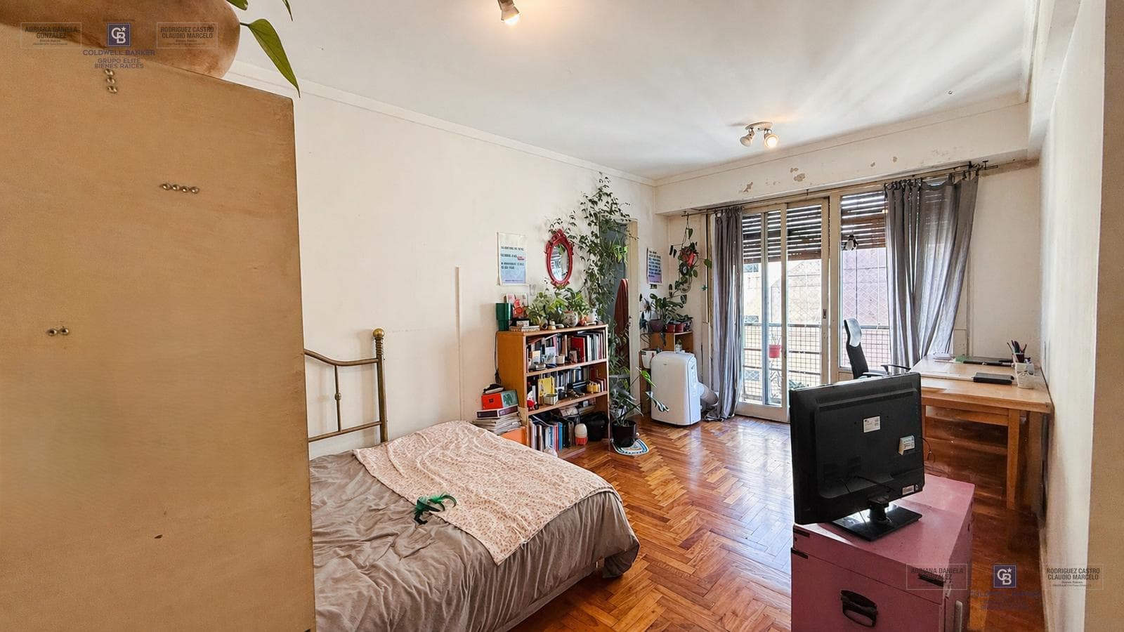 STUDIO APARTMENT FOR SALE IN SANTA FE AND PUEYRREDON
