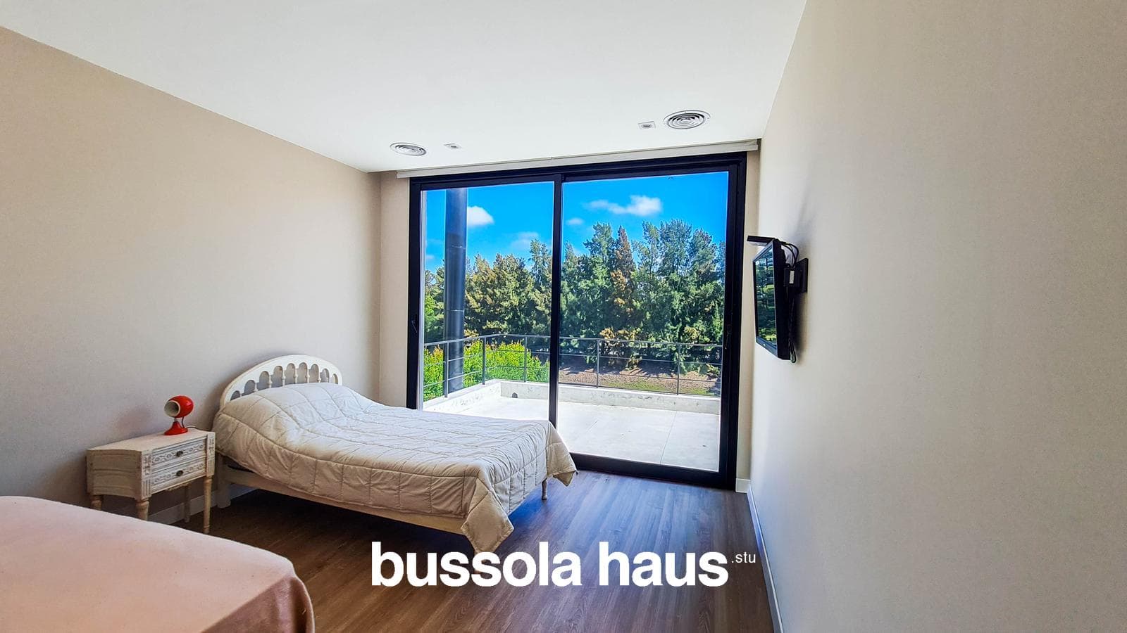 4-Bedroom Lakefront Home in Golf Nordelta