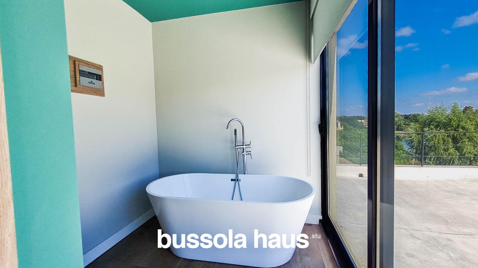 4-Bedroom Lakefront Home in Golf Nordelta