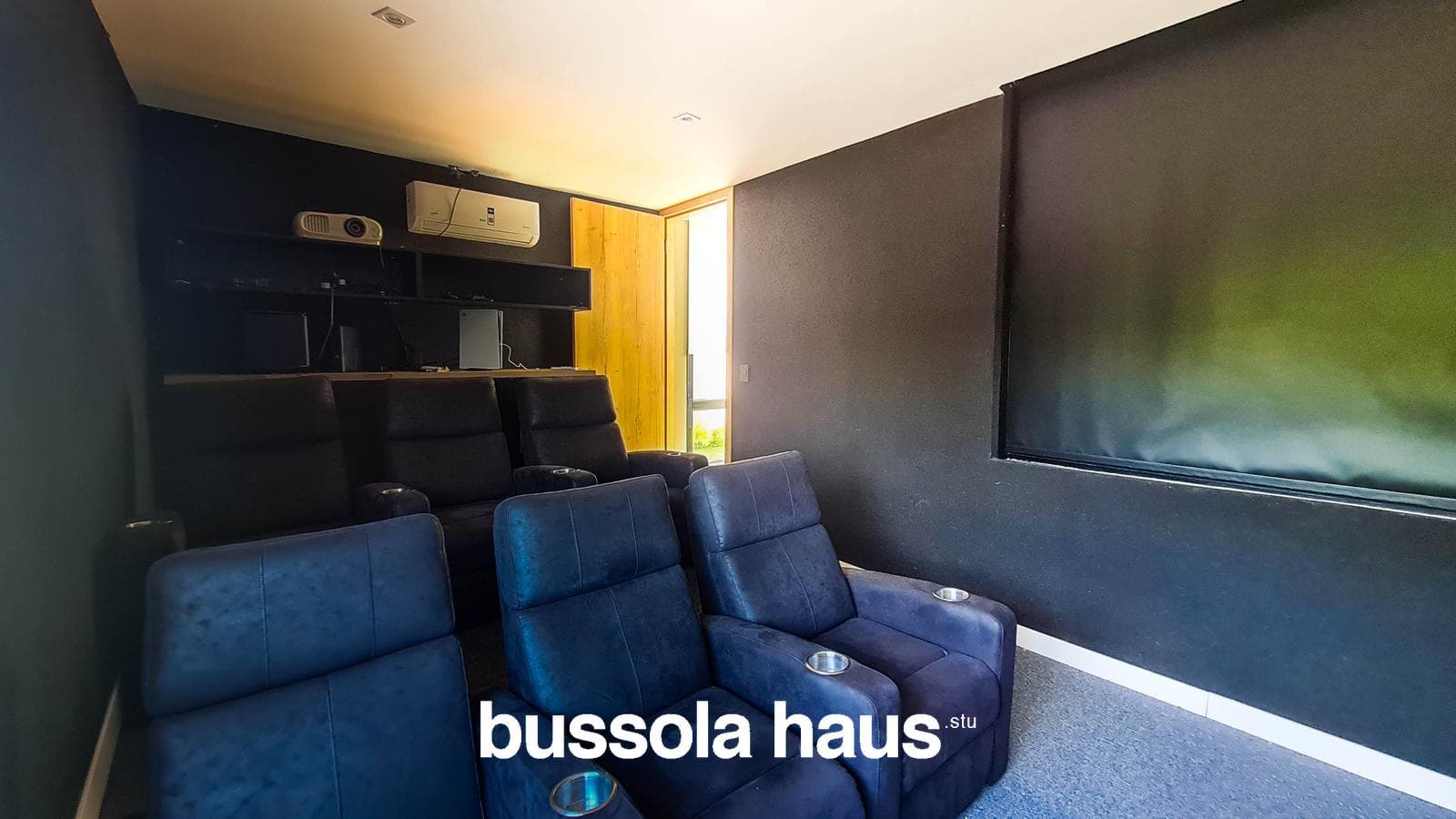 4-Bedroom Lakefront Home in Golf Nordelta
