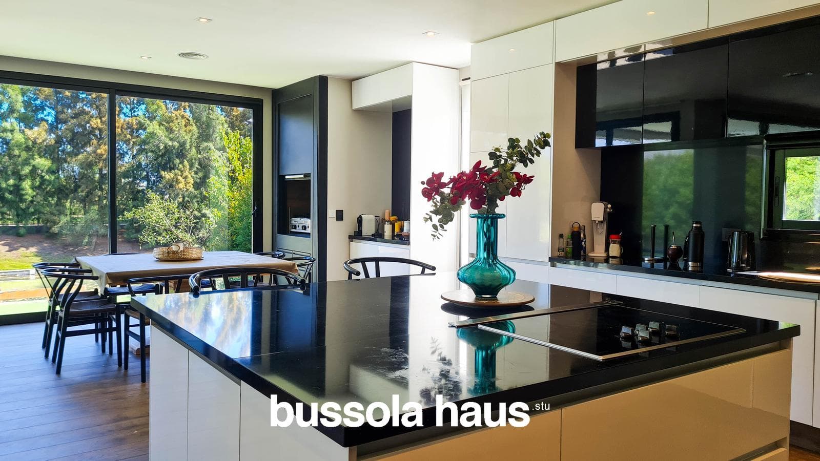 4-Bedroom Lakefront Home in Golf Nordelta