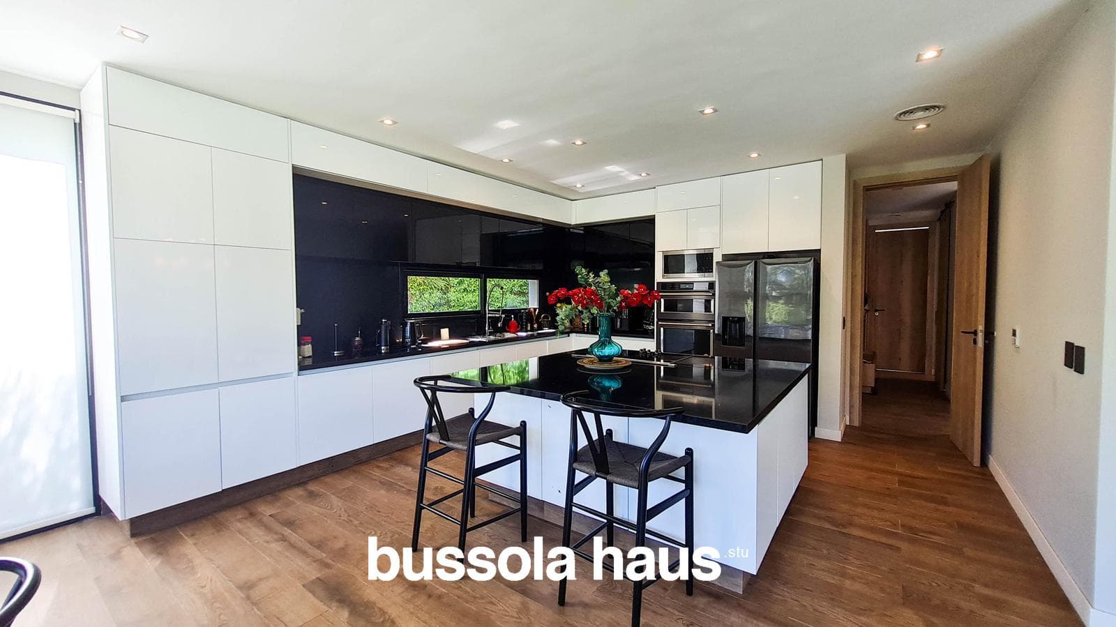 4-Bedroom Lakefront Home in Golf Nordelta